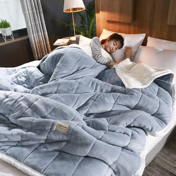 Luxury Solid Blankets On Twin Bedding